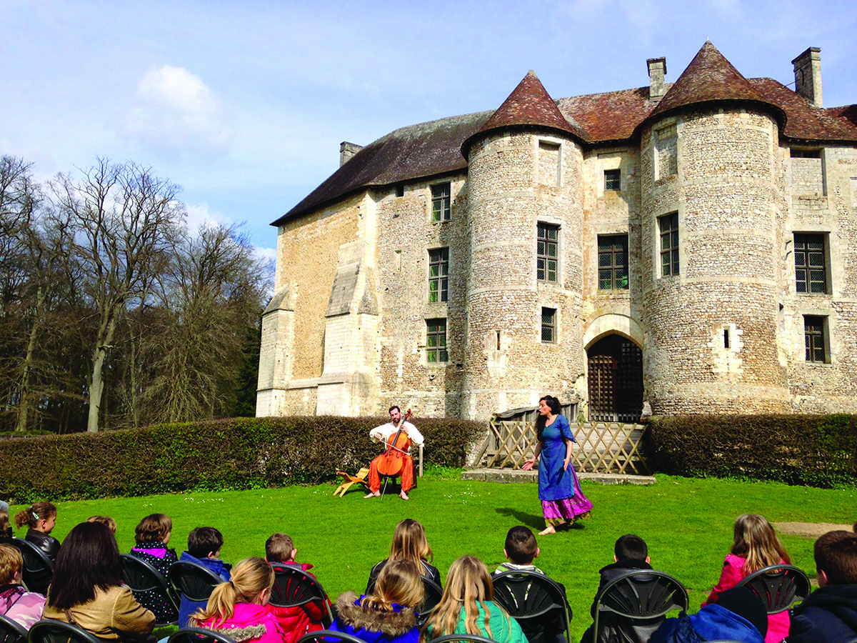 Fantaisie mdivale au Domaine dHarcourt